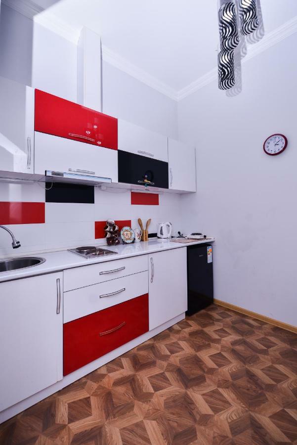 Apartment Kera Kutaisi Bagian luar foto